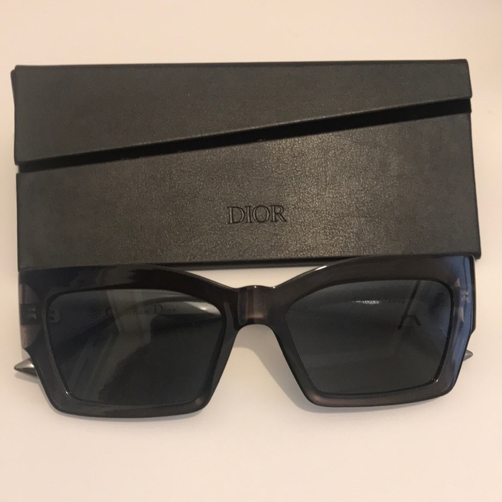 SOLD to FASHIONPHILE: Dior CatStyle2 Sunglasses